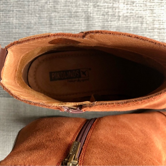 Excellent Like NEW Pikolinos Sienna Suede Braid-Detail Tassel Booties, Size 40 - Picture 6 of 7